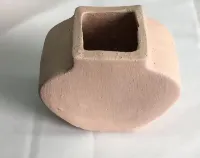 Florero de ceramica de molde chato grande No.14 de 13x7x13cms